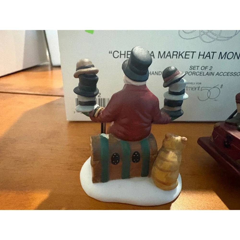 Dept 56 Chelsea Market Hat Monger & Cart Heritage Village Porcelain Figurine Set